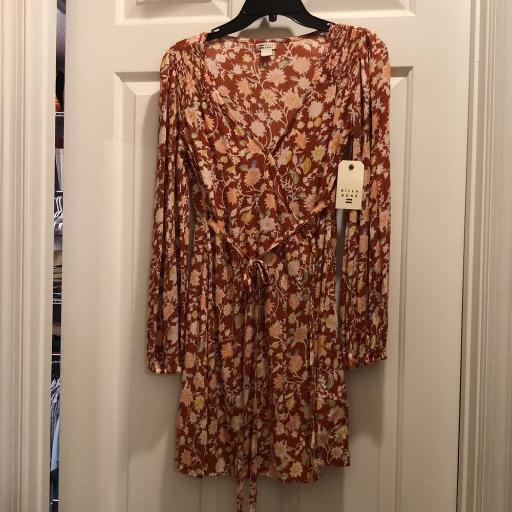 Brand🆕🔥😍🔥 BILLABONG mini dress